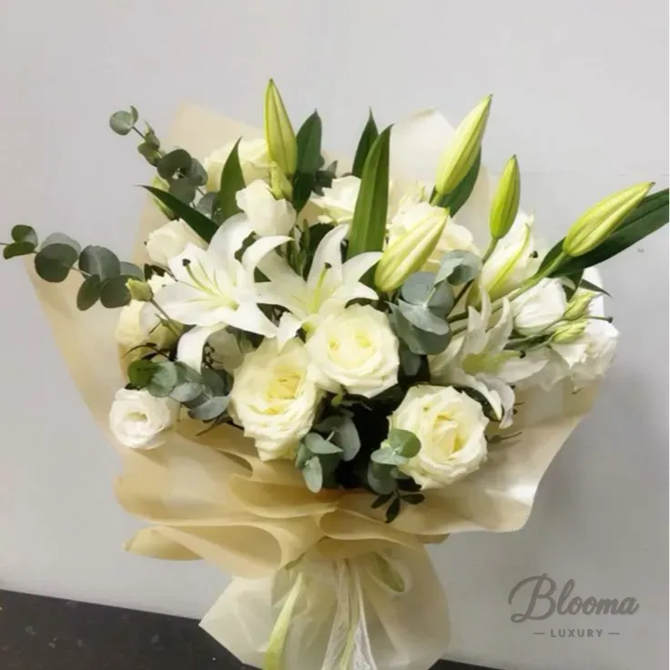 White Elegance Flower Bouquet