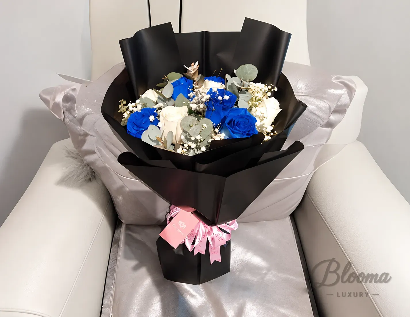 Blue Roses Bouquet 7