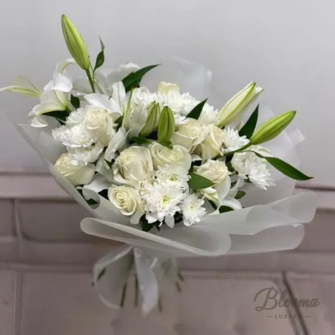 Timeless Ivory Bloom Bouquet