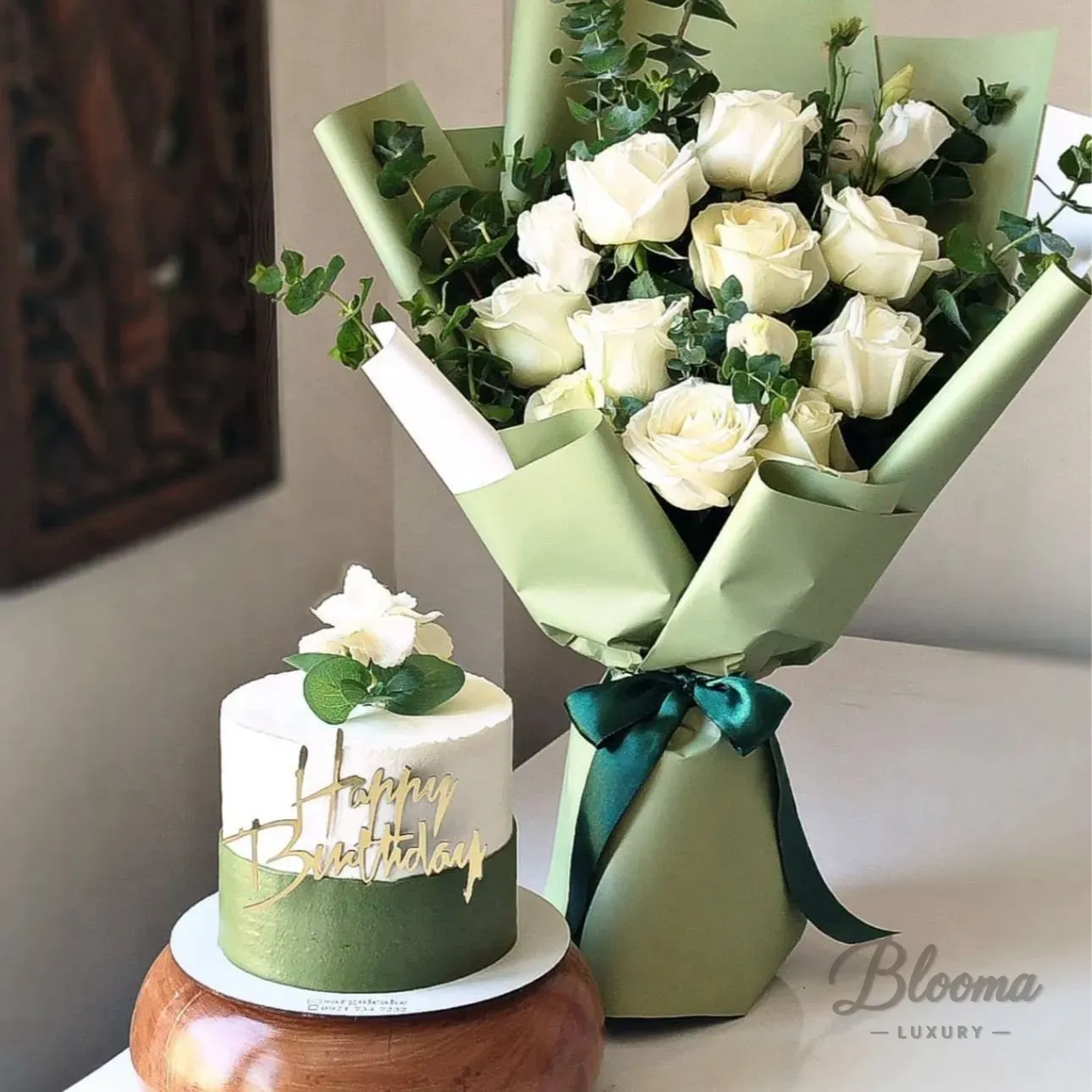 🎁 Elegant Birthday Combo – Cake & White Roses Bouquet