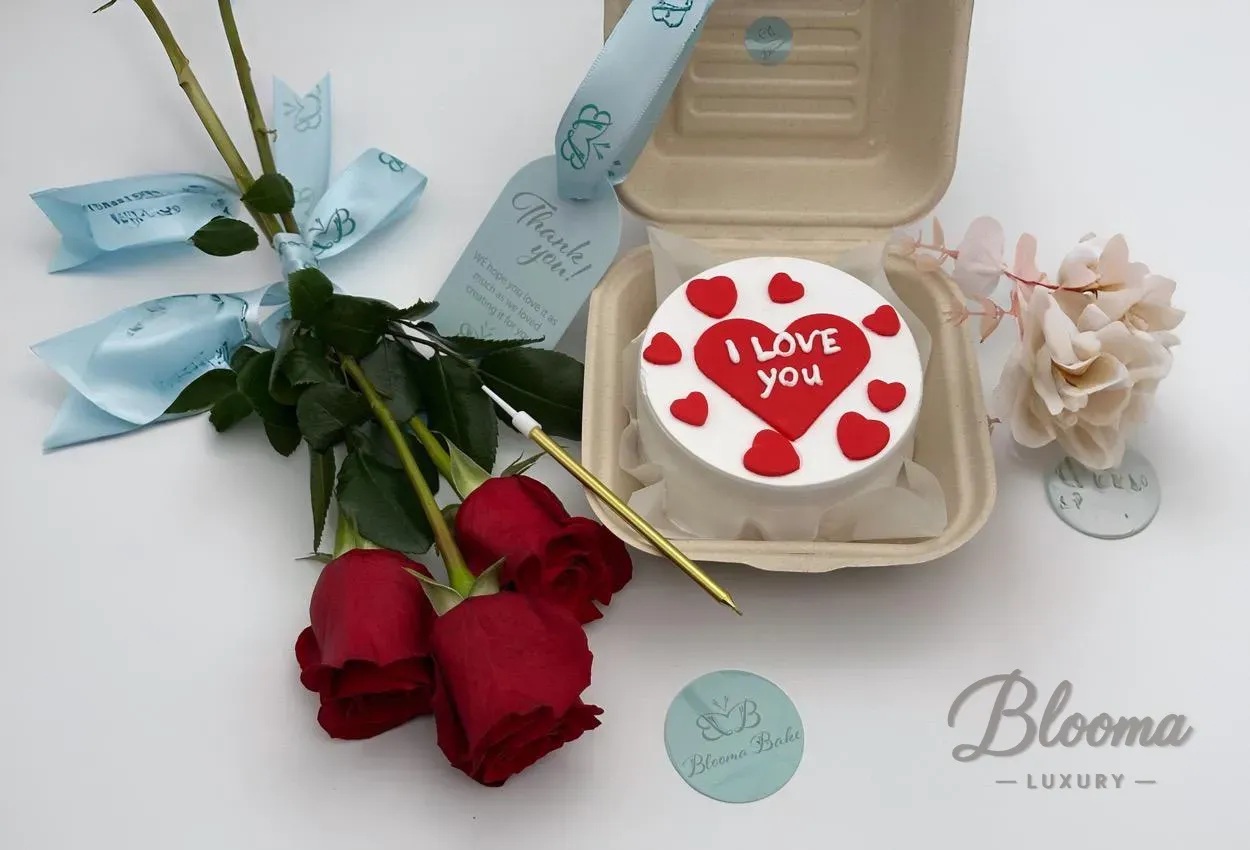 Combo No 1 - Bento Cake And Flowers Small Cake For 1 Or 2 Persons