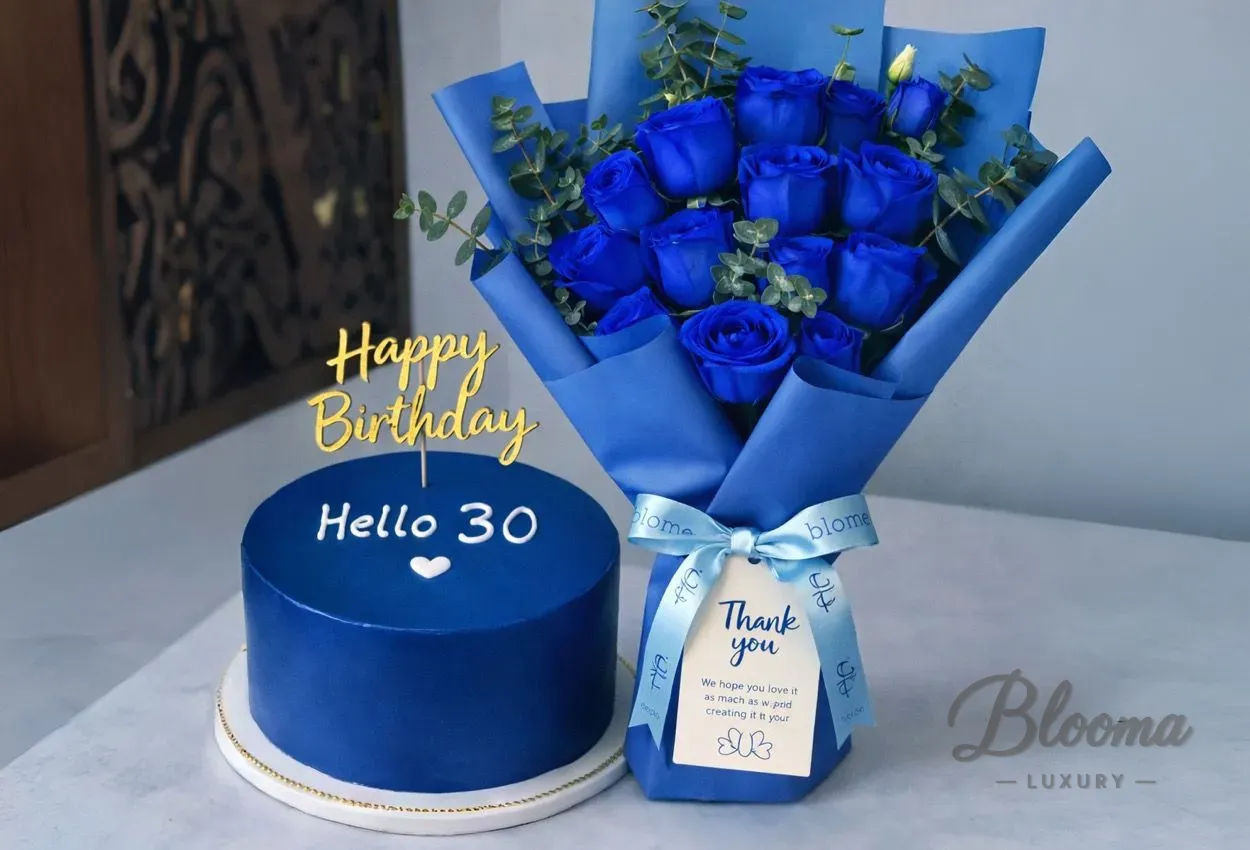 Elegant Birthday Combo – Cake & Blue Roses Bouquet