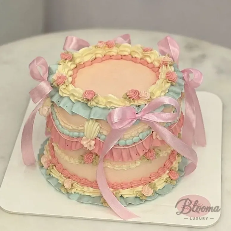 Fancy Nancy Cake – Luxury Vintage Blush Royale