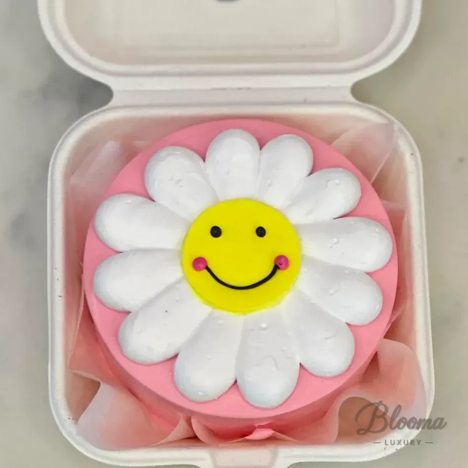 Smiley Strawberry Bento Cake (Serves 1–2) - Daisy Flower Bento Cake (Serves 1–2)