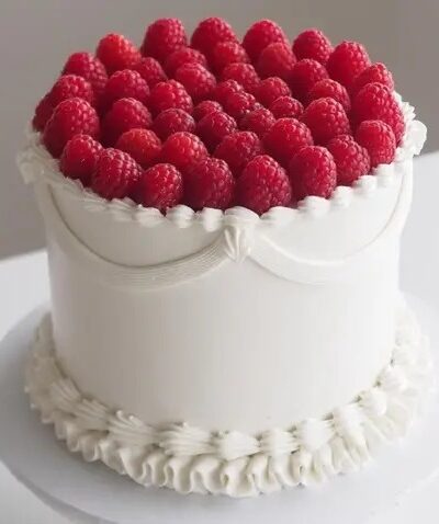 Elegant Berry Crown Cake